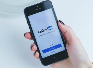 Microsoft va închide LinkedIn în China