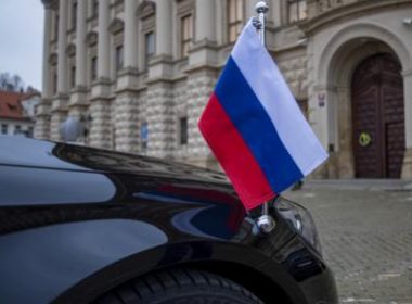 Rusia expulzează cinci diplomaţi croaţi de la Moscova