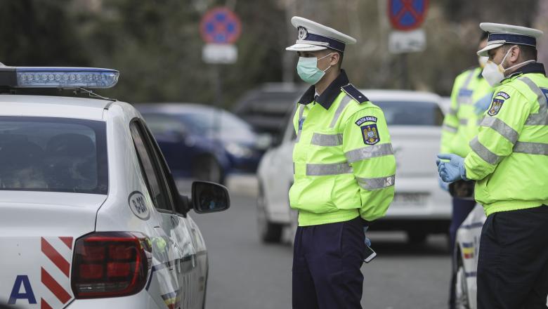 Şofer cercetat pentru ultraj la Cluj, după ce a rănit doi poliţişti şi apoi a recurs la ameninţări