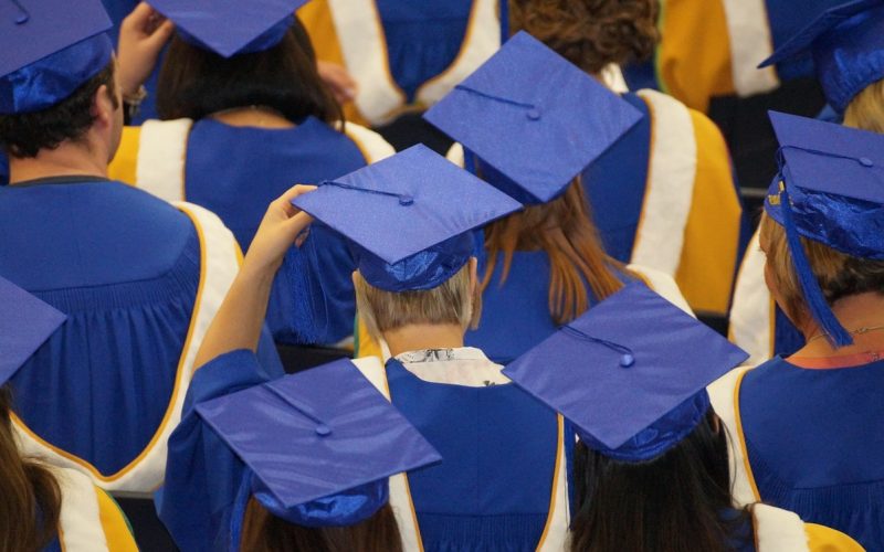 Deşi 80% dintre studenţii de la ASE sunt femei, ele după absolvire dispar de pe piaţa muncii