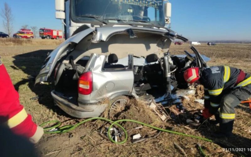 Un tată neatent şi-a ucis copiii în accident