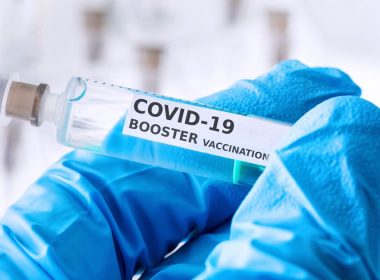 Distrugem trei milioane de doze de vaccin anti-COVID
