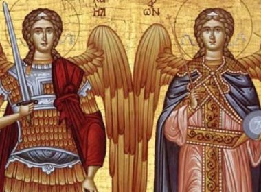 Aproape 1,5 milioane de români îşi sărbătoresc onomastica de Sfinţii Arhangheli Mihail şi Gavriil