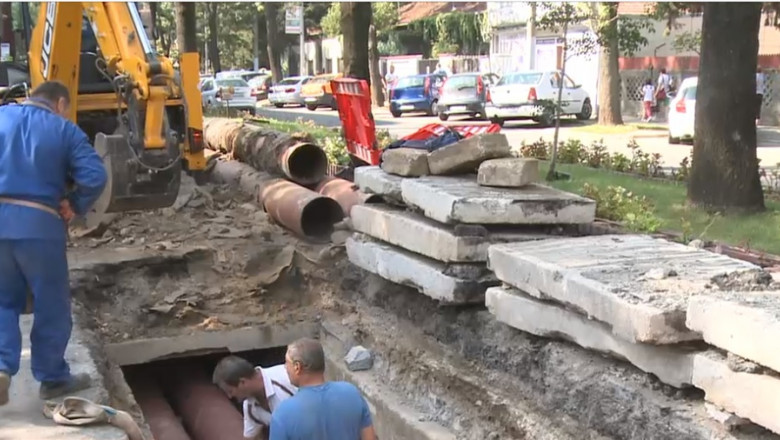 Primăria a reabilitat în acest an 15 km de reţea de termoficare din 700 km care trebuie reparaţi in Bucuresti.