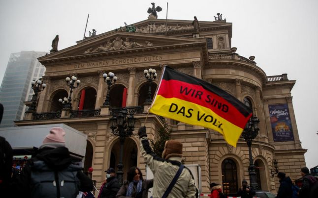 Germania: mii de persoane au protestat faţă de măsurile anti-COVID-19