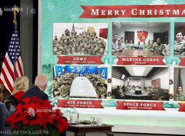 De primul său Crăciun la Casa Albă, preşedintele Joe Biden a lăudat "imensul curaj" al americanilor