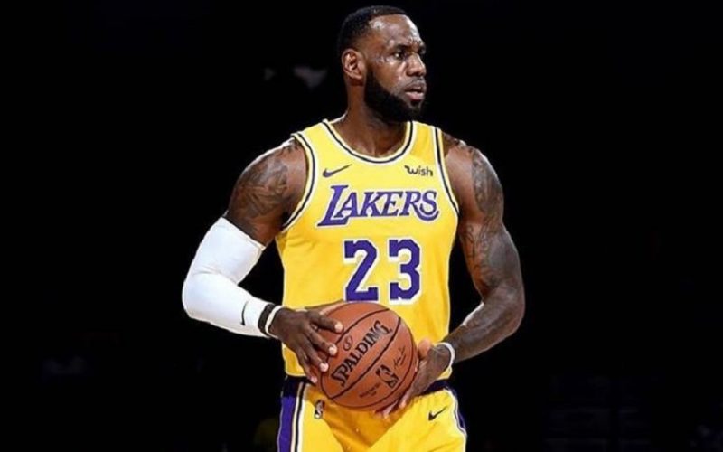 LeBron James a bătut recordul de puncte marcate de Crăciun