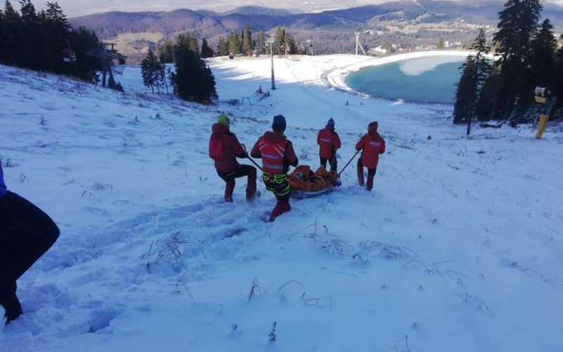 Parapantismul implicat în incidentul din Poiana Braşov are traumatisme la nivelul coloanei şi bazinului