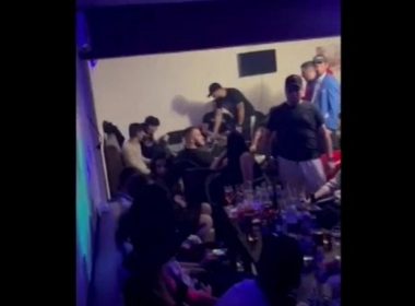 Giurgiu: 51 de amenzi date de poliţişti după ce au descoperit zeci de oameni la o petrecere într-un restaurant