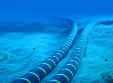 România reia ideea cablului submarin pentru transportul energiei electrice, de data aceasta în colaborare cu Azerbaidjan şi Georgia