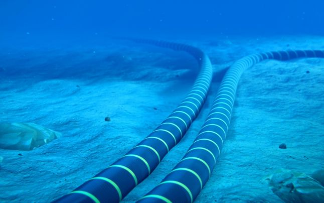România reia ideea cablului submarin pentru transportul energiei electrice, de data aceasta în colaborare cu Azerbaidjan şi Georgia