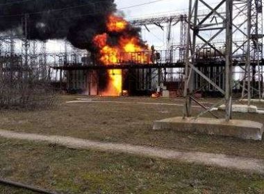 Facilităţi de petrol şi gaz incendiate; rachetă rusă lansată dinspre Belarus doborâtă de ucraineni; armata rusă continuă avansul