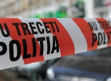 Femeie ucisă de câini în Bucureşti. Autorităţile îşi pasează vina