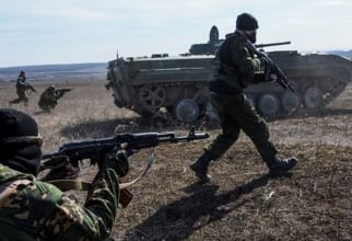 Ucraina închide un punct de trecere spre Donbas din cauza bombardamentelor cu mortier şi grenade anti-tanc ale rebelilor pro-ruşi