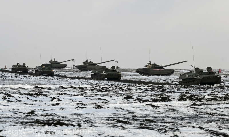 Armata rusă anunţă câştiguri teritoriale şi că civilii sunt în afară de pericol