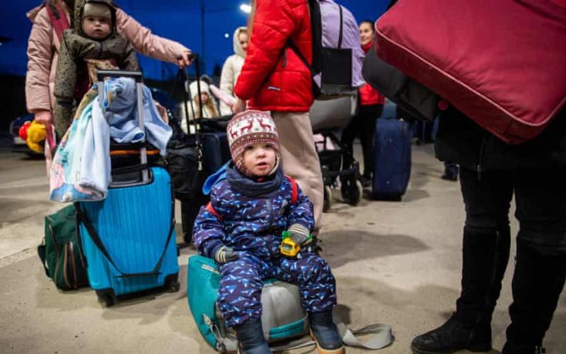 Peste 33.000 de cetăţeni ucraineni sunt acum în România, 373 au aplicat pentru procedura de azil
