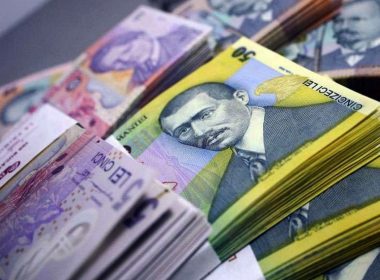 Finanţele au redus suma planificată pentru împrumuturi în martie cu 800 de milioane de lei, în contextul în care războiul din Ucraina a temperat apetitul investitorilor pentru regiune