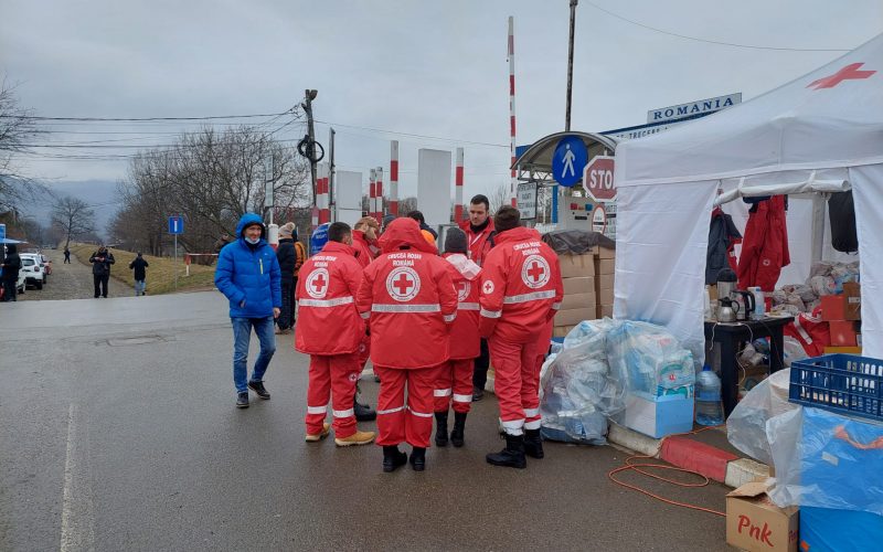 Voluntari, în slujba refugiaţilor