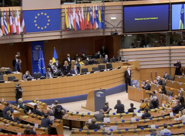Parlamentul European cere statut de ţară candidată pentru Ucraina