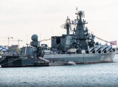 Rusia a pierdut două nave, Moskva şi Saratov, după invadarea Ucrainei. Acest lucru l-ar putea forţa pe Putin să-şi reconsidere poziţia în Marea Neagră