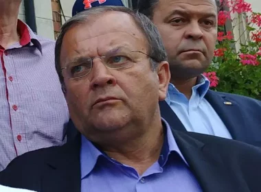 Gheorghe Flutur anunţă că a fost propus pentru funcţia de preşedinte interimar al PNL
