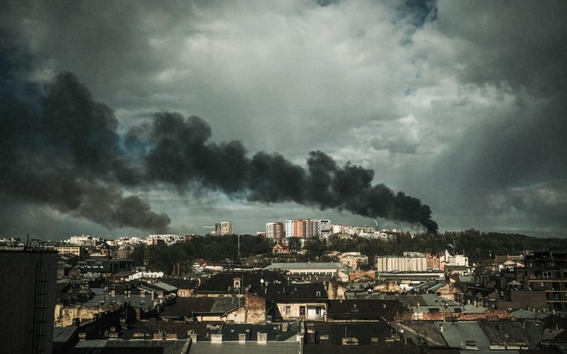 Atacuri cu rachete în Lviv