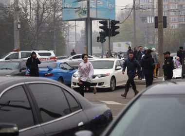 Zelenski: Cel puţin opt morţi în urma atacurilor cu rachetă asupra Odesei, mai mulţi răniţi