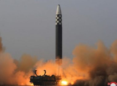 Serviciile de informaţii americane evaluează dacă Coreea de Nord a testat un model special de rachetă