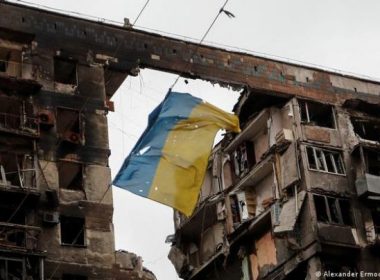 Rusia să fie pusă la reconstrucţia Ucrainei