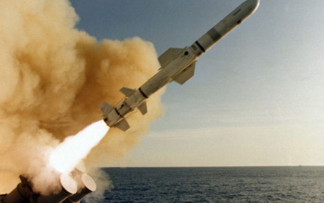 Ucraina a primit rachete antinavă Harpoon din Danemarca şi obuziere cu autopropulsie din SUA, potrivit ministrului apărării