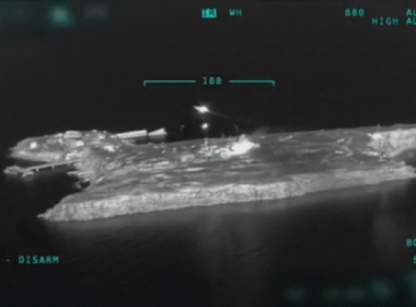 Raid al aviaţiei ucrainene asupra Insulei Şerpilor. Imaginile atacului, filmate de o dronă Bayraktar