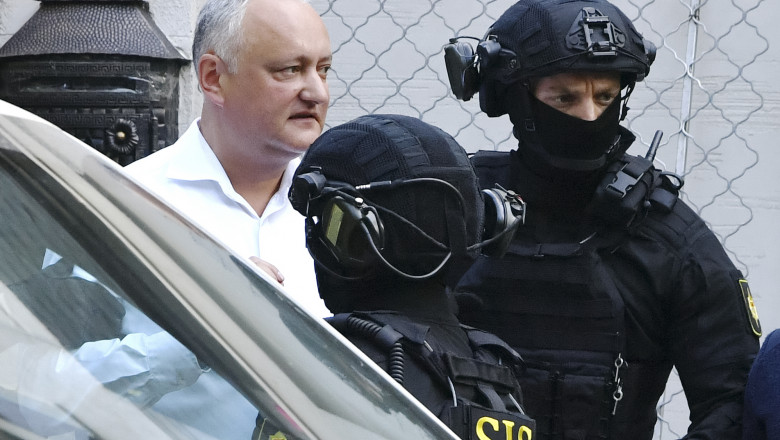 Igor Dodon, fostul preşedinte al Republicii Moldova, în arest la domiciliu pentru 30 de zile￼