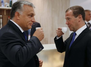 Rusia îl laudă pe Viktor Orban pentru că se opune sancţiunilor UE împotriva petrolului rusesc. Medvedev: „Un pas curajos”￼