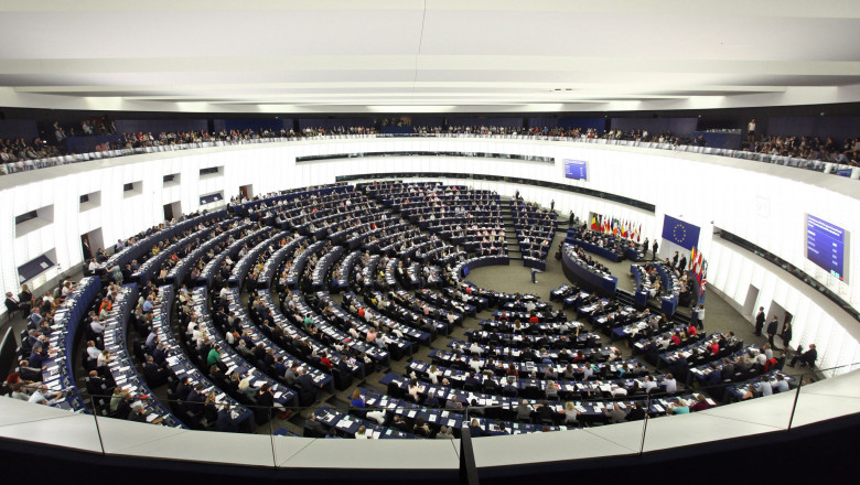 Parlamentul European a votat rezoluţia în care solicită acordarea Republicii Moldova a statutului de ţară candidată la aderarea la UE￼