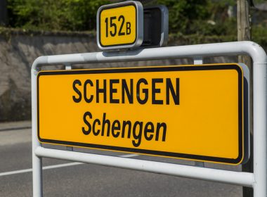 Câţi bani pierde România dacă nu intră în Schengen