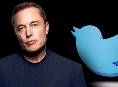 Elon Musk a preluat Twitter