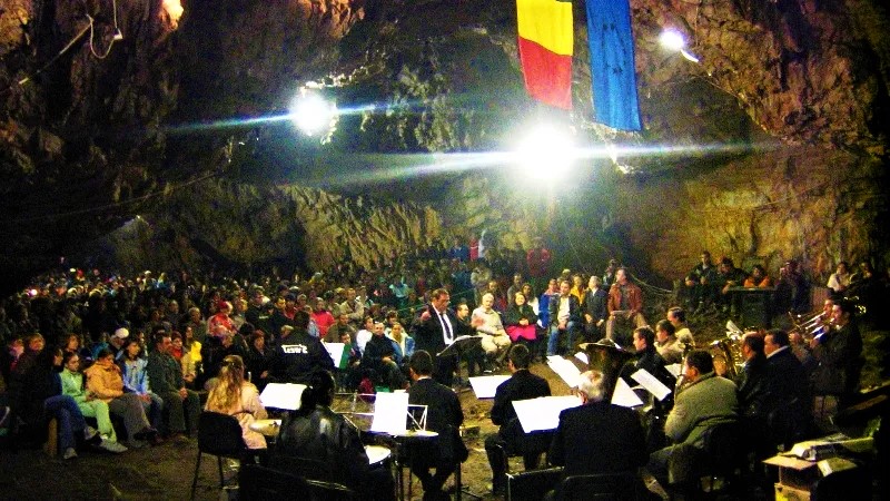 Concert de muzica clasică în inima muntelui