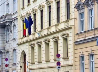 România îşi cheamă acasă ambasadorul de la Viena