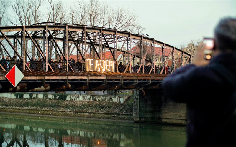 Spectacol pe străzile Timişoarei