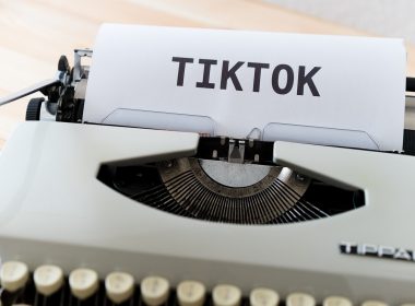 Burduja: O eventuală decizie privind interzicerea aplicaţiei TikTok pe telefoanele de serviciu ale angajaţilor la stat ar putea fi luată miercuri